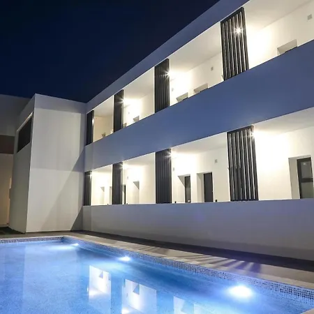Fenias Luxury