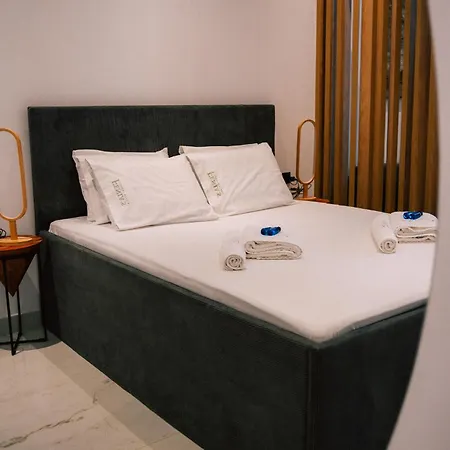 Apartment Fenias Luxury