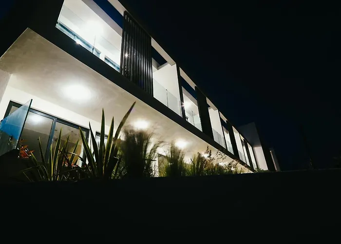 Fenias Luxury Lägenhet *