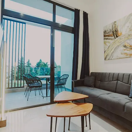 Fenias Luxury Apartmán *